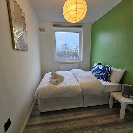 London Mile End Rooms Exterior photo