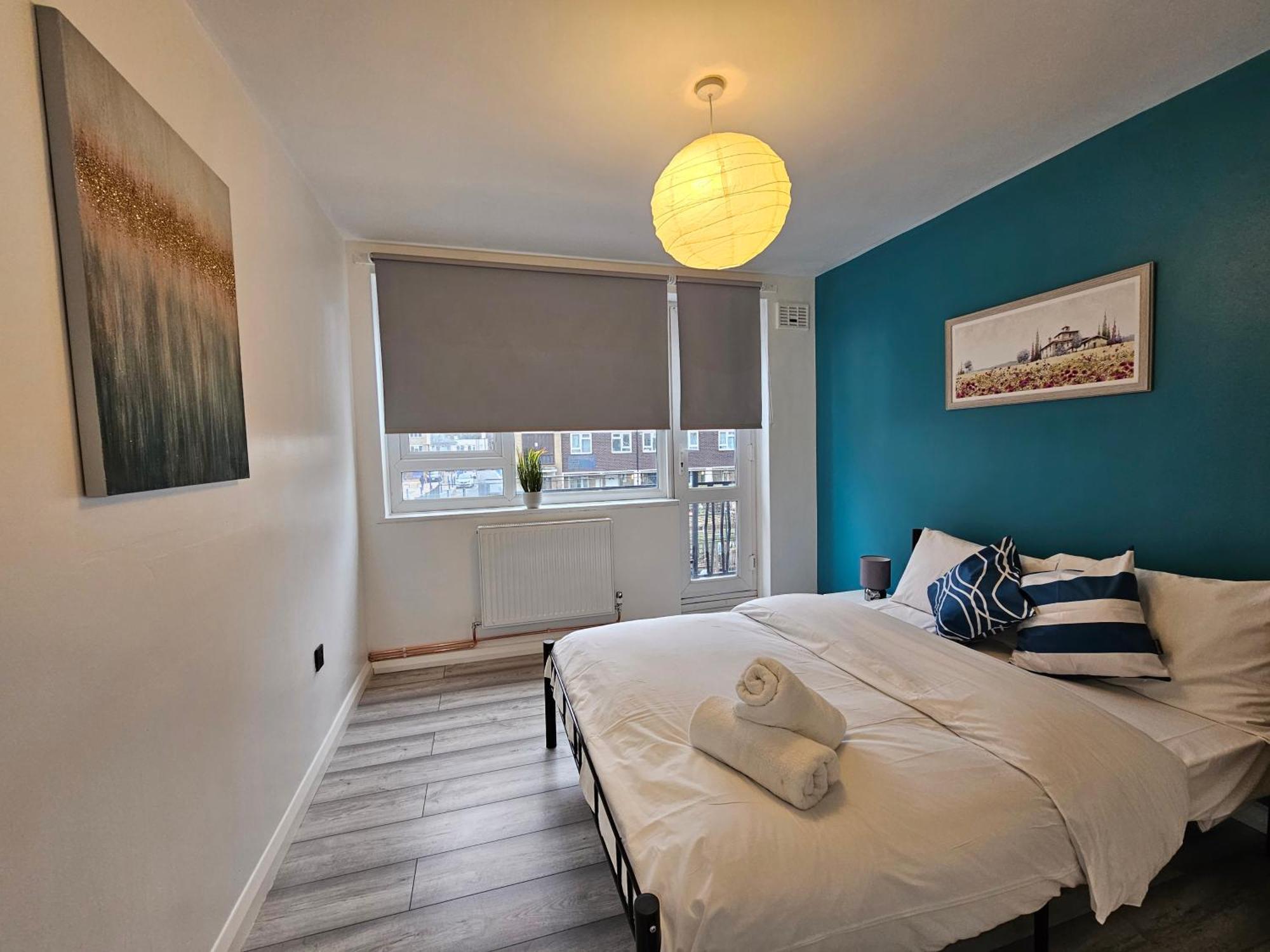 London Mile End Rooms Exterior photo