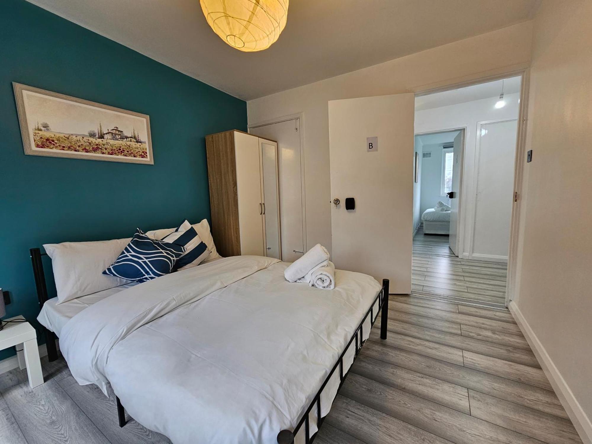 London Mile End Rooms Exterior photo